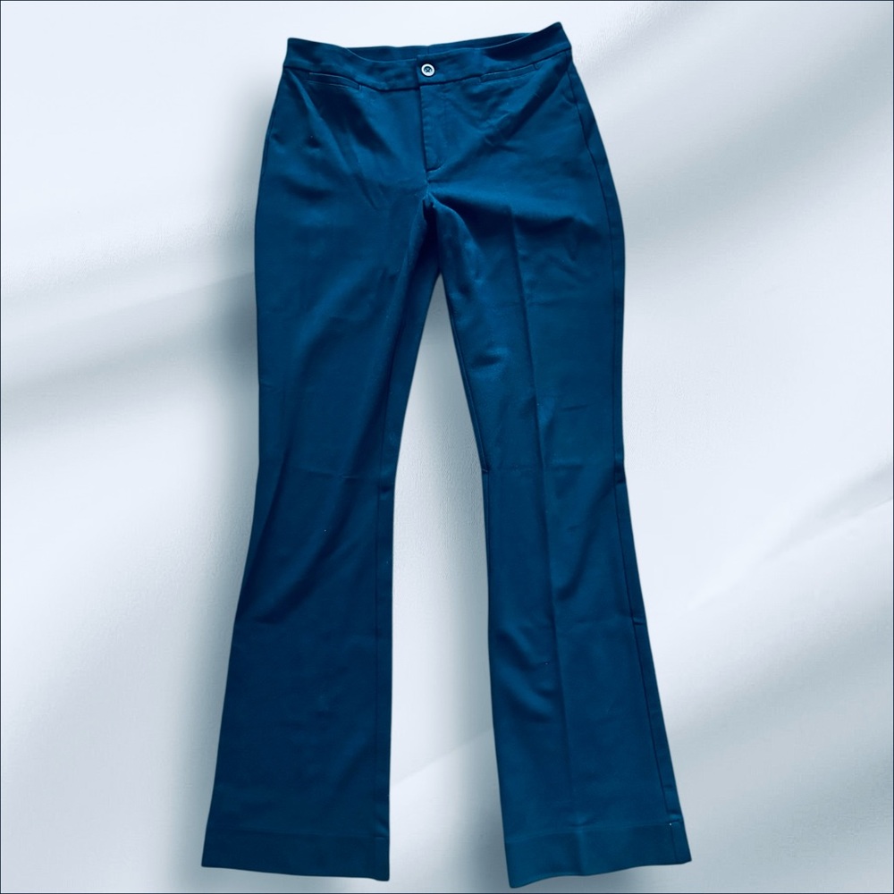 YNDJ Navy blue women’s size 6 flared casual work pants/Trousers stretchy